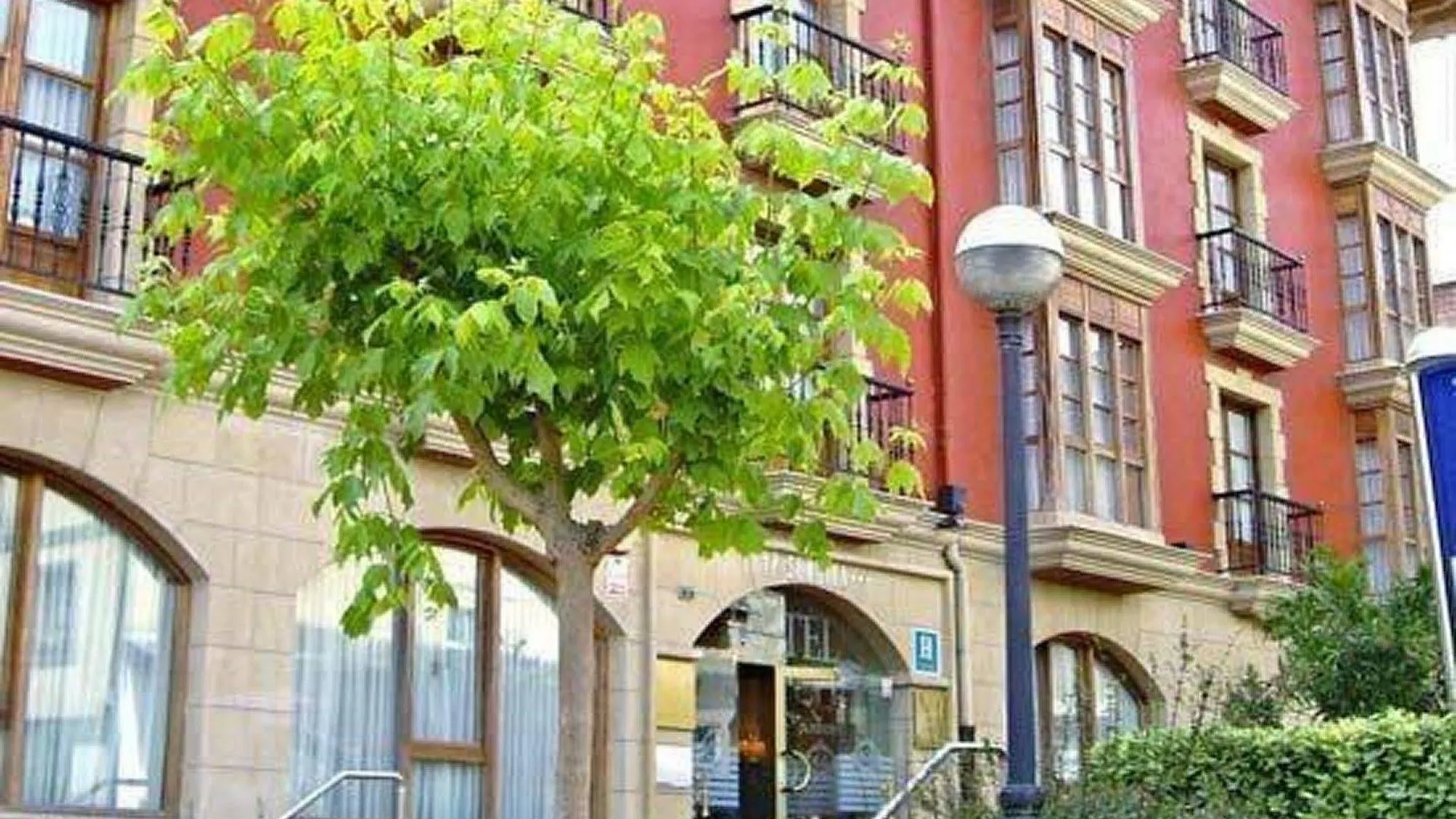 Tryp Bilbao Sondika Hotel Испания